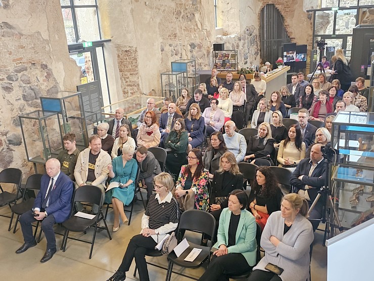 Zemgales Tūrisma asociācija satiekas Dobeles pilī un sveic gada labākos tūrisma objektus un uzņēmējus 381765