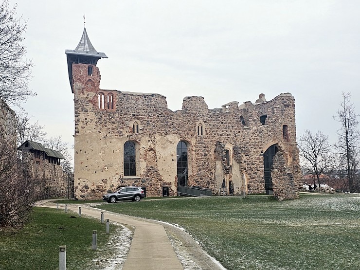 Zemgales Tūrisma asociācija satiekas Dobeles pilī un sveic gada labākos tūrisma objektus un uzņēmējus 381800