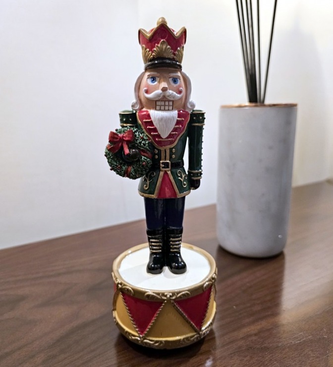 Vecrīgas 5 zvaigžņu viesnīcā «Grand Hotel Kempinski Riga» iedegas Ziemassvētku eglīte 381830