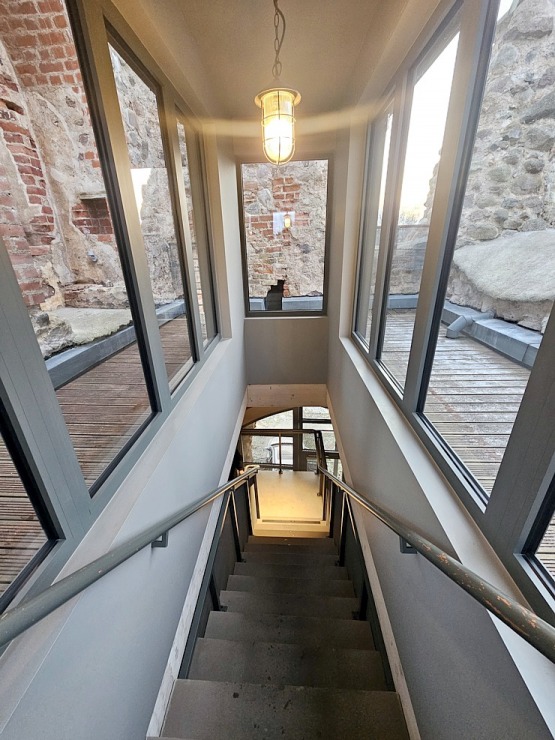 Sadarbībā ar auto nomu «Europcar Latvija» iepazīstam Dobeles pili 381945