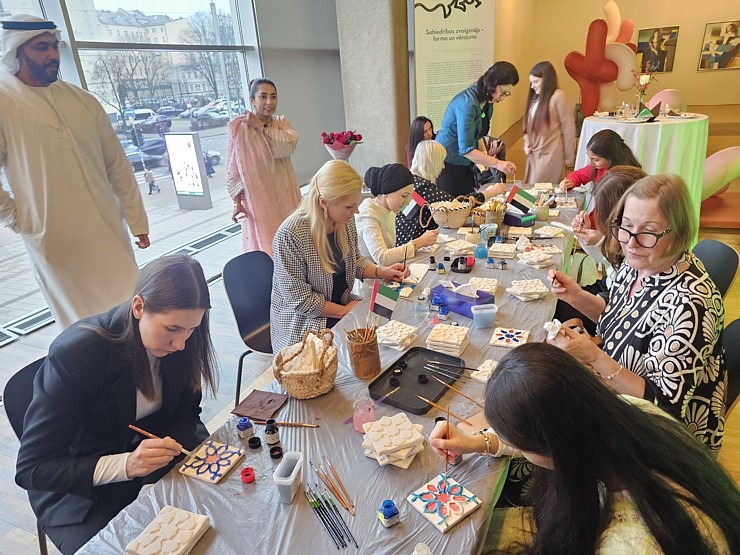 Apvienoto Arābu Emirātu vēstniecība Latvijā rīko valsts 54.gadadienas svinības 382135