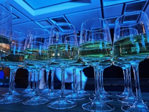 Latvija svinīgi sagaida vācu autoražotāja BMW jauno iX3 krosoveru 23