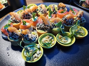 Latvija svinīgi sagaida vācu autoražotāja BMW jauno iX3 krosoveru 25