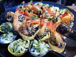 Latvija svinīgi sagaida vācu autoražotāja BMW jauno iX3 krosoveru 26