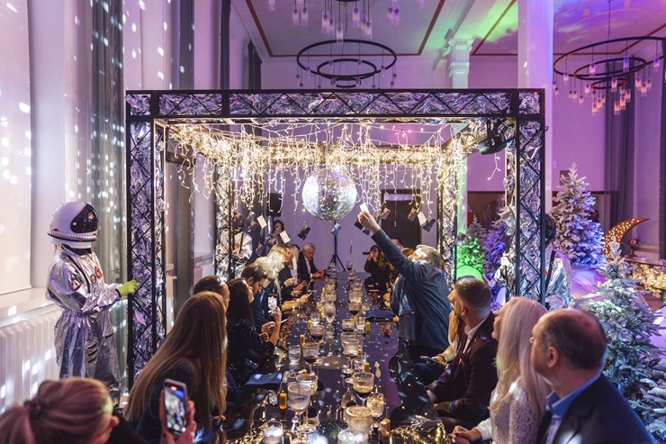 Liepājas «Bankhaus» - Kā Ziemassvētki izskatās no kosmosa? 382201