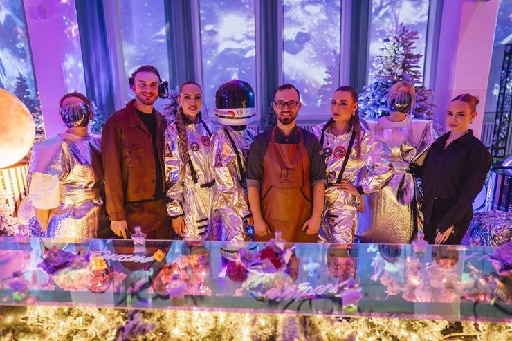 Liepājas «Bankhaus» - Kā Ziemassvētki izskatās no kosmosa? 382185