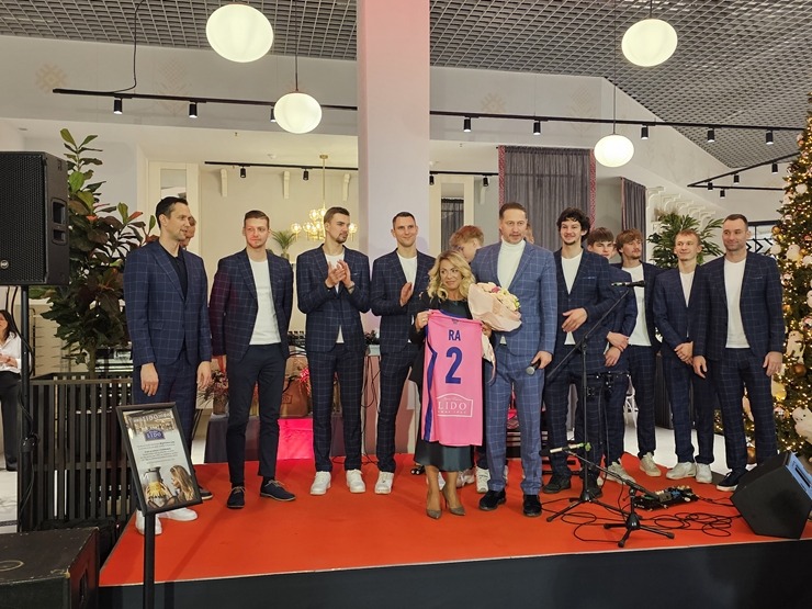 Apmeklējam un izbaudām atjaunoto LIDO restorānu tirdzniecības centrā «Domina Shopping» 382463