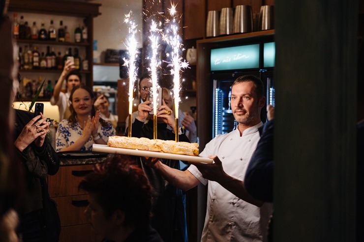 Rīgā atvēries latviešu mājas garšas restorāns «Mama Bistro Riga» mūsdienīgā versijā. Foto: mbistro.lv 382566