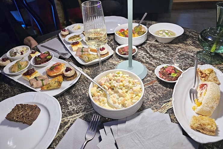 Uz Blaumaņa ielas Rīgā ir atvēries jauns restorāns «Mama Bistro Riga» 382664