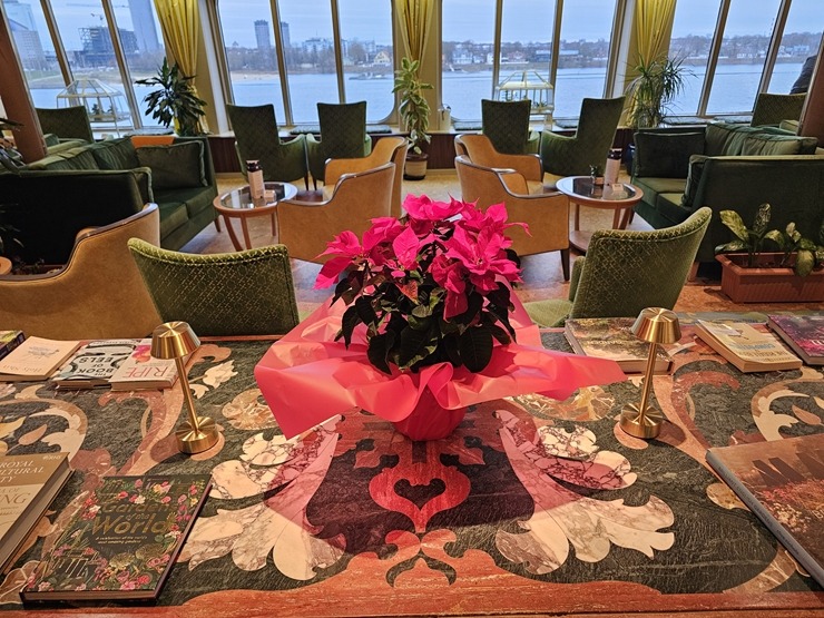 Kruīza kuģis «Borealis» no «Fred.Olsen Cruise Lines» flotes pirmo reizi ienāk Rīgas ostā 383030