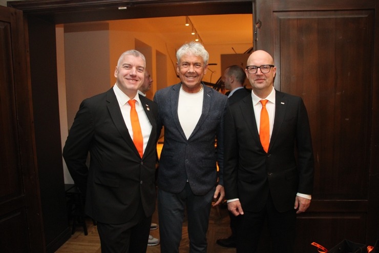 Auto noma «Sixt Latvija» kopā ar šefpavāru Mārtiņu Sirmo rīko Ziemassvētku pateicības brokastis sadarbības partneriem 383249