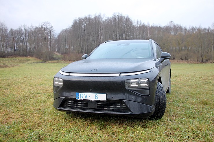 Sadarbībā ar «Autobrava» esam Latgales ceļos ar jaudīgo «Xpeng G9» 383745