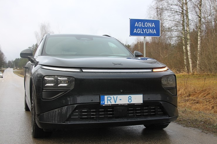 Sadarbībā ar «Autobrava» esam Latgales ceļos ar jaudīgo «Xpeng G9» 383747