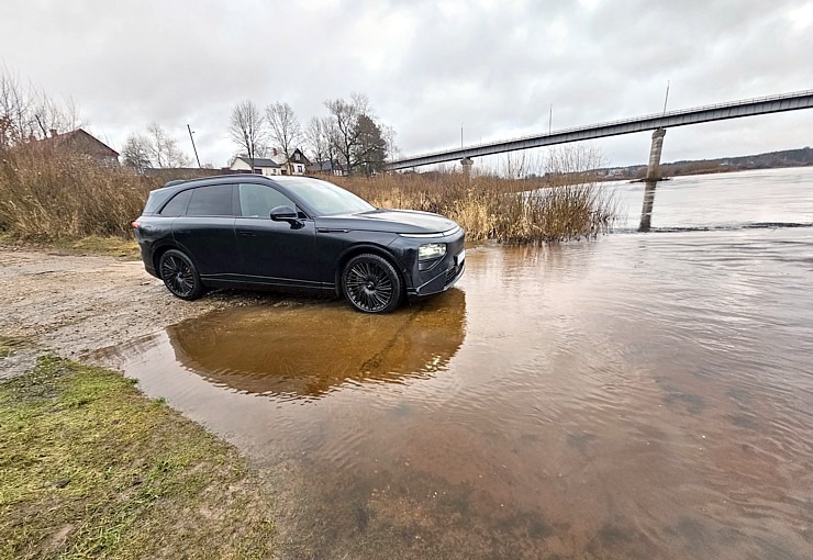 Sadarbībā ar «Autobrava» esam Latgales ceļos ar jaudīgo «Xpeng G9» 383735