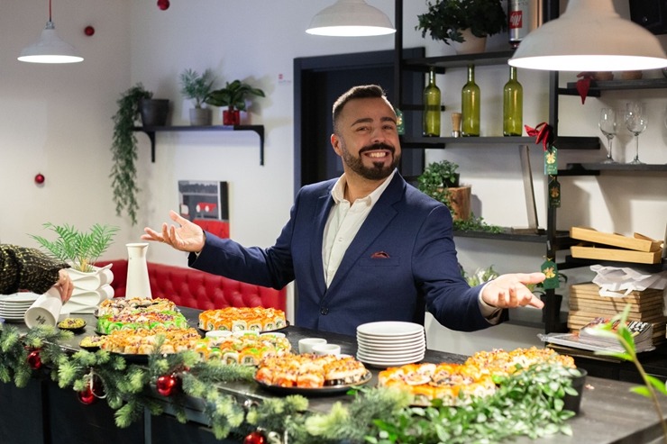 Rīgas kafejnīca «Innocent Cafe» tagad piedāvā suši garšas buķeti 383973