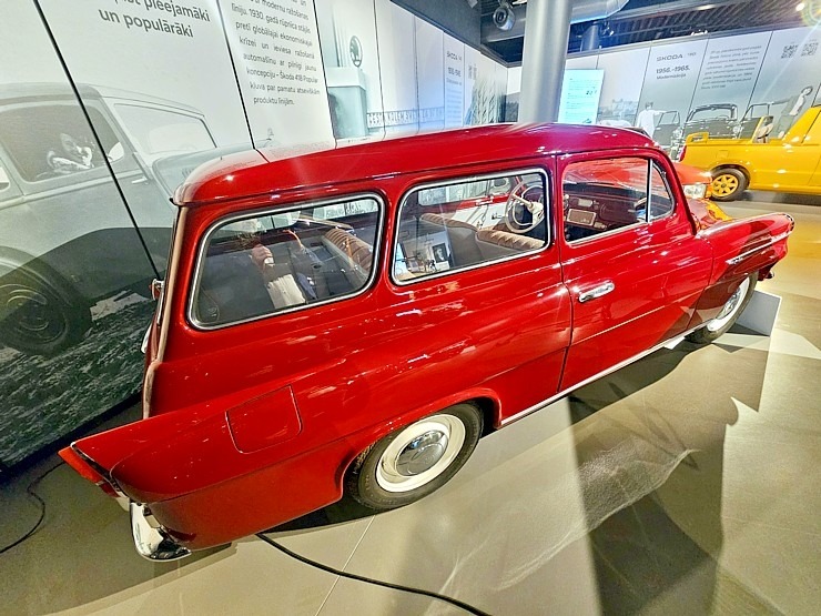Rīgas Motormuzejā čehu autozīmols «Škoda» atzīmē 130. gadu jubileju un atskatās uz 2025.gada sasniegto 384199
