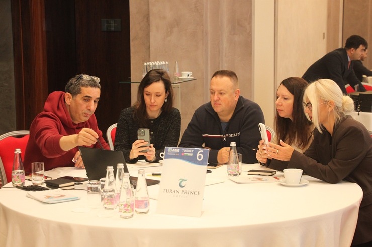«Tez Tour» rīko Turcijas «Roadshow 2026» Latvijas tūrisma firmām «Grand Hotel Kempinski Riga» 384414