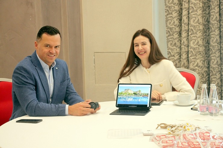 «Tez Tour» rīko Turcijas «Roadshow 2026» Latvijas tūrisma firmām «Grand Hotel Kempinski Riga» 384453