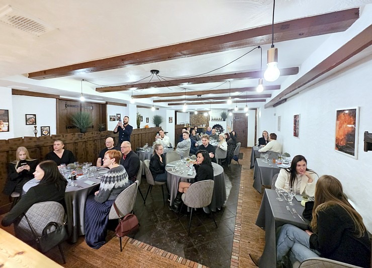 Rīgā izbaudām 5 kārtu vakariņas un prāta spēli «Lamberta Grill Show» restorānā 384538
