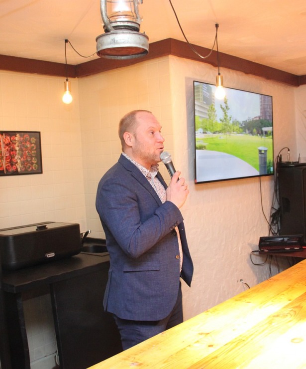 Rīgā izbaudām 5 kārtu vakariņas un prāta spēli «Lamberta Grill Show» restorānā 384539