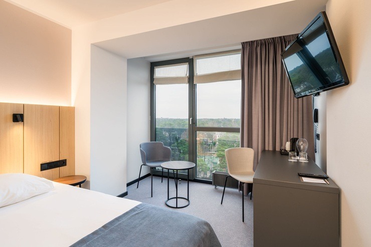 «Jūrmala SPA Hotel» iegūst «4 zvaigznes Superior» kategoriju. Ieskats komforta klases un ģimenes istabiņās 384579