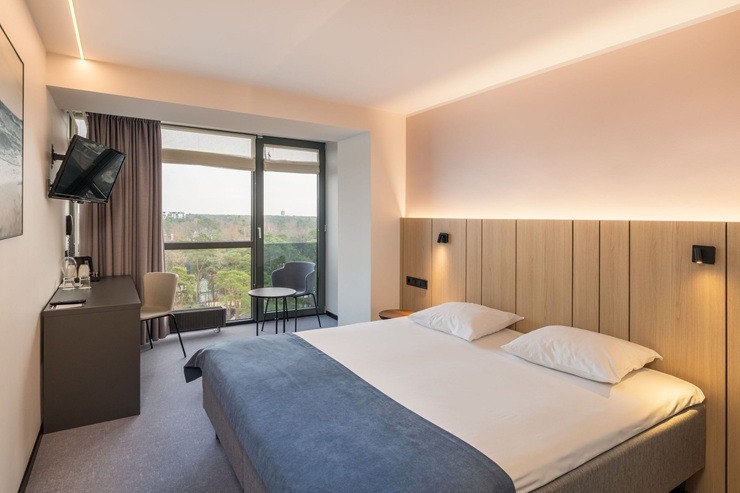 «Jūrmala SPA Hotel» iegūst «4 zvaigznes Superior» kategoriju. Ieskats komforta klases un ģimenes istabiņās 384582