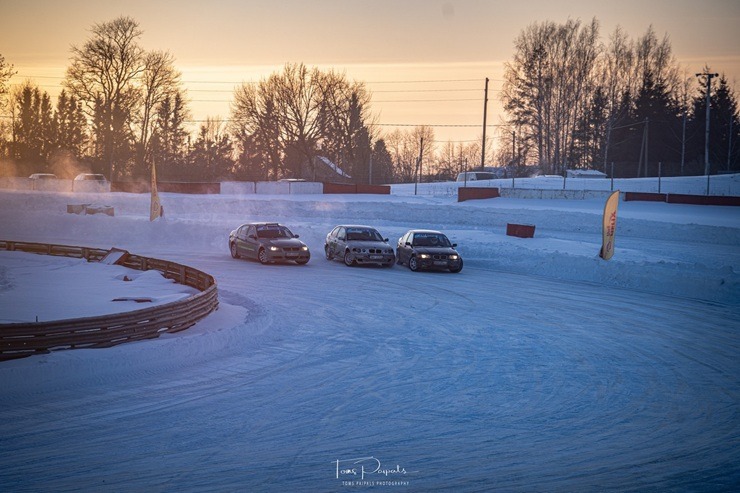 Bauskā, pirmajā ziemas drifta posmā dubultuzvaru izcīna PRO drifta izbijušais čempions Jānis Eglīte 385084
