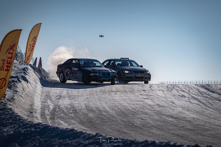 Bauskā, pirmajā ziemas drifta posmā dubultuzvaru izcīna PRO drifta izbijušais čempions Jānis Eglīte 385075