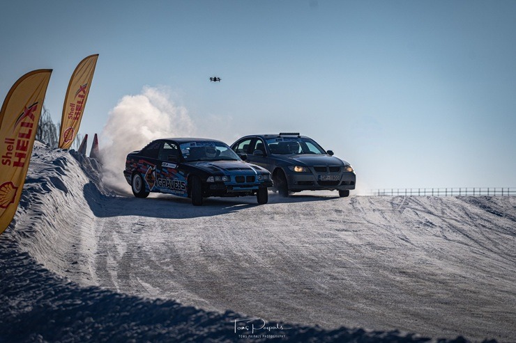 Bauskā, pirmajā ziemas drifta posmā dubultuzvaru izcīna PRO drifta izbijušais čempions Jānis Eglīte 385077