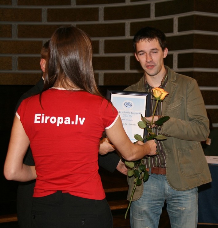 Tiek sveikti «GADA CILVĒKS TŪRISMĀ 2006» laureāti 385164