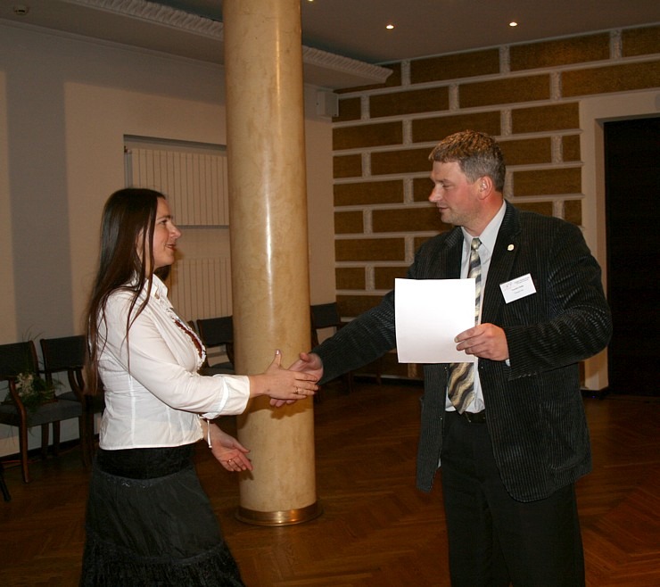 Tiek sveikti «GADA CILVĒKS TŪRISMĀ 2006» laureāti 385175