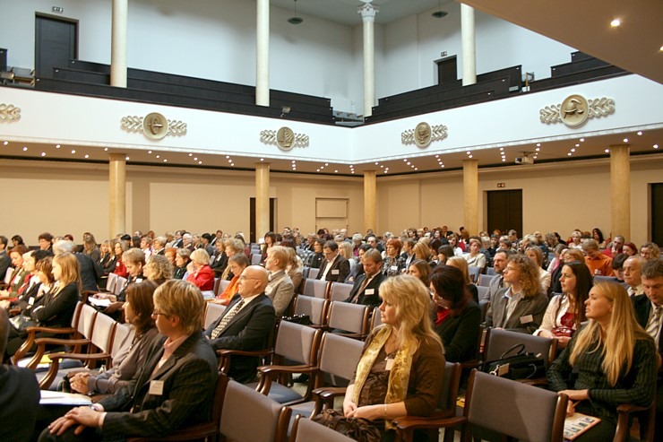 Tiek sveikti «GADA CILVĒKS TŪRISMĀ 2006» laureāti 385158