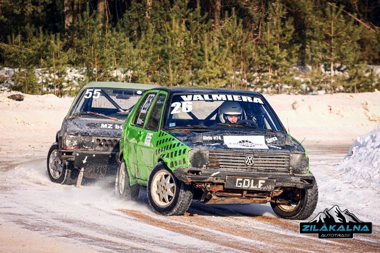 Zilākalna autotrase atgriezusies ar vērienu - Ziemas autokrosa un folkreisa sacensības, kas paliks atmiņā 386924
