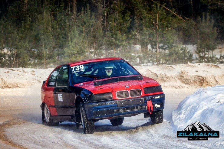 Zilākalna autotrase atgriezusies ar vērienu - Ziemas autokrosa un folkreisa sacensības, kas paliks atmiņā 386920