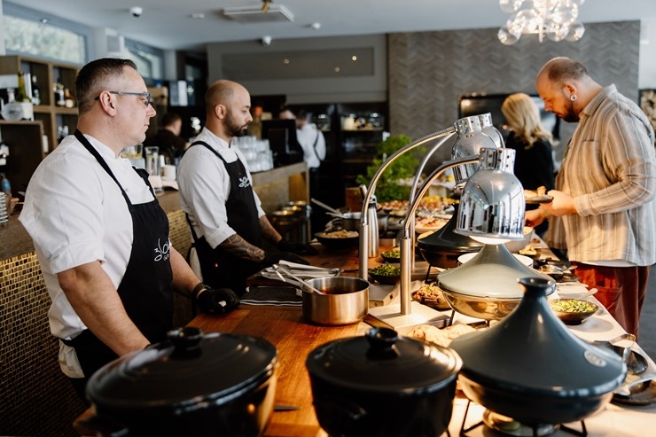 Daži fotomirkļi no Jūrmalas restorāna «36.line Grill Restaurant» jaunā koncepta «After-work brunch» ēdienkartes. Foto:  Inga Bitere 387553