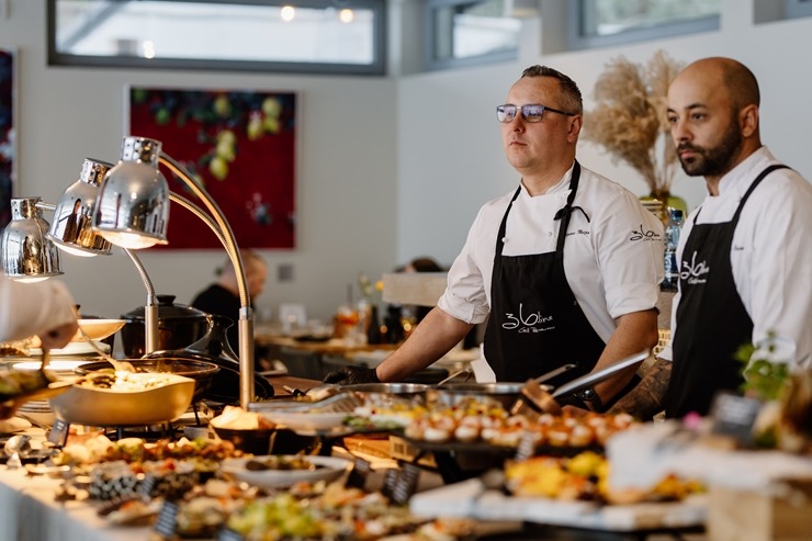 Daži fotomirkļi no Jūrmalas restorāna «36.line Grill Restaurant» jaunā koncepta «After-work brunch» ēdienkartes. Foto:  Inga Bitere 387566