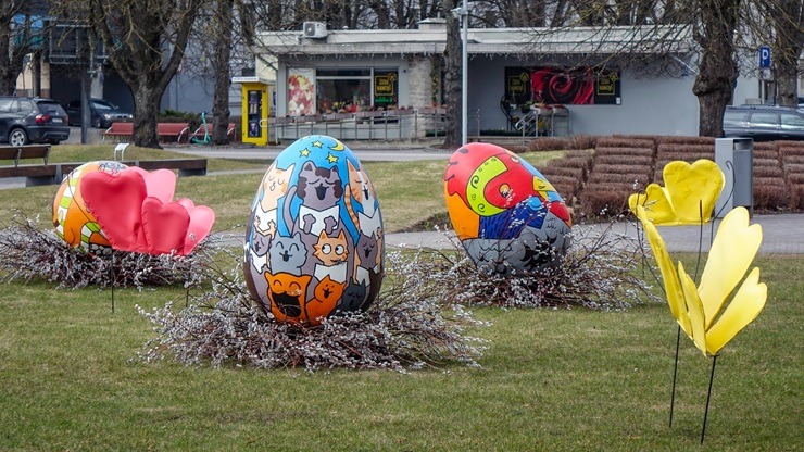 Ventspils tērpjas Lieldienu rotās 388983
