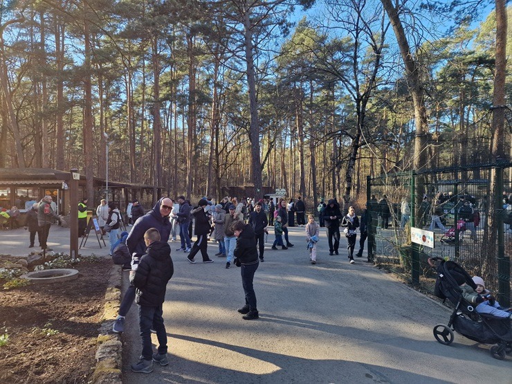 Rekordi krīt: Rīgas Zoo apmeklē rekordliels apmeklētāju skaits 389122