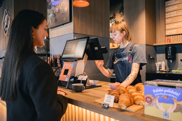 Darbu sākusi pirmā «Caffeine» kafejnīca Jelgavā 389810