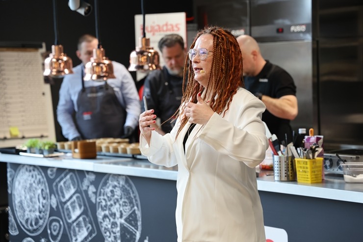 Garšu profesionāļi no «Paulig PRO» organizē «Taste the Future» meistarklasi Rīgā 389932