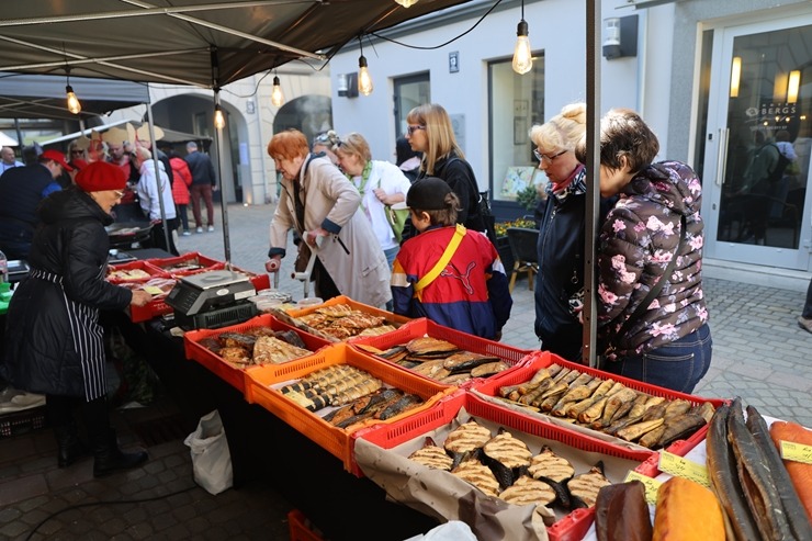 Rīgas restorāns «Buržujs»: Berga bazārā norisinās pirmie Jūras velšu svētki 390034