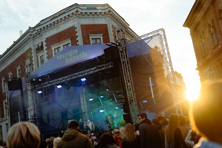 Vecrīgas festivāls pulcē tūkstošus un ieskandina sezonas sākumu 390220