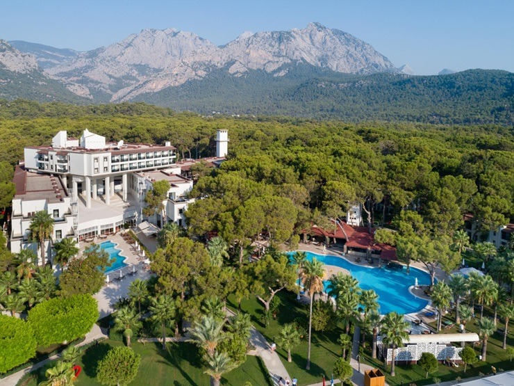 Augstākā līmeņa atpūta Turcijā: «Coral Travel Group» viesnīcu izlase 390291
