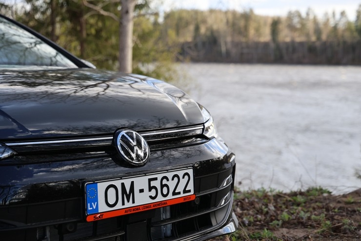 Sadarbībā ar auto nomu «SIXT Latvija» ceļojam pavasarī - VW Golf Variant no 24 eiro dienā 390583