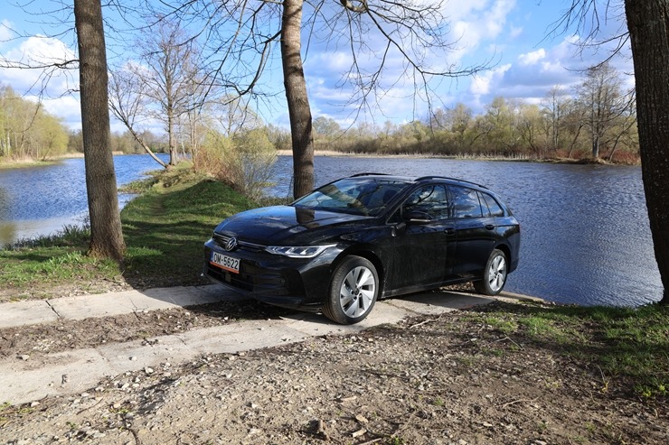 Sadarbībā ar auto nomu «SIXT Latvija» ceļojam pavasarī - VW Golf Variant no 24 eiro dienā 390589