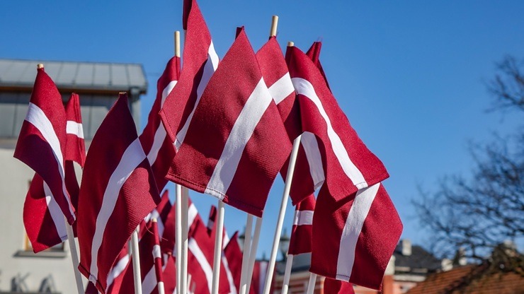 Latvijas Neatkarības atjaunošanas dienas svētku noskaņa Ventspilī 390791