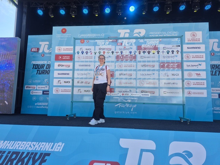 Travelnews.lv novēro  «Presidential Cycling Tour of Türkiye» aizkulises Antālijā 390938