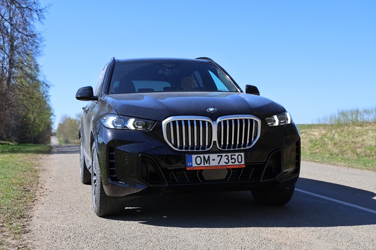 Sadarbībā ar auto nomu «SIXT Latvija» apceļojam svētku Latviju - BMW X5 no 60 eiro dienā 391003