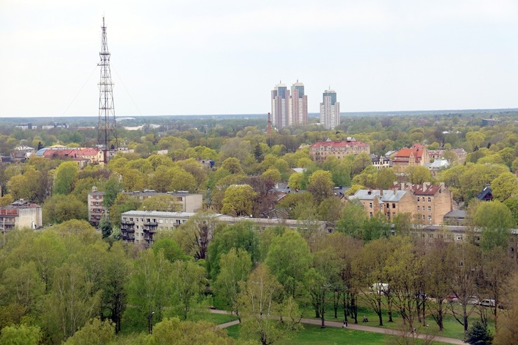 Rīgas restorāns «Buržujs» kopā ar Rīgas panorāmas ratu piedāvā svinēt svētkus īpašā gaisotnē 391038