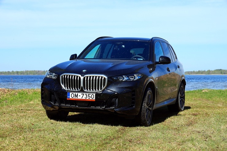 Sadarbībā ar auto nomu «SIXT Latvija» dodamies uz Dagdas tirgu - BMW X5 no 60 eiro dienā 391130